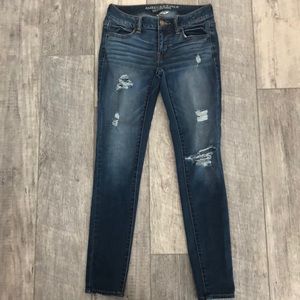 American Eagle ripped skinny jean